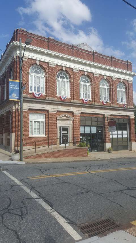 Firehouse Inn Firehouse Inn